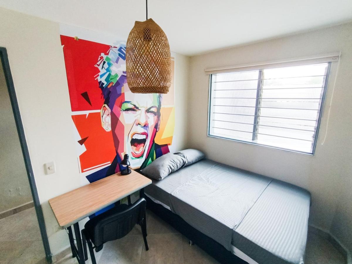 Casa Clandestina Guest House Medellin Exterior photo